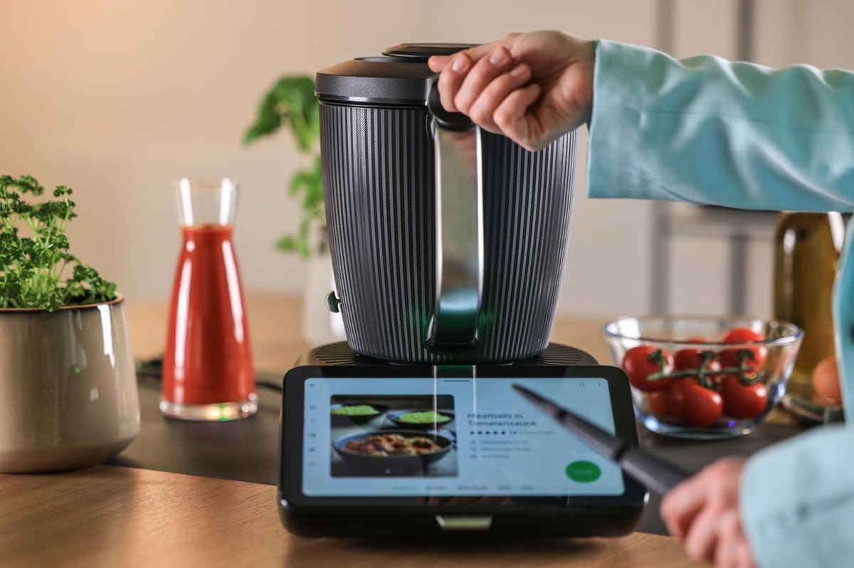 Thermomix® TM7 auf einer Arbeitsfläche